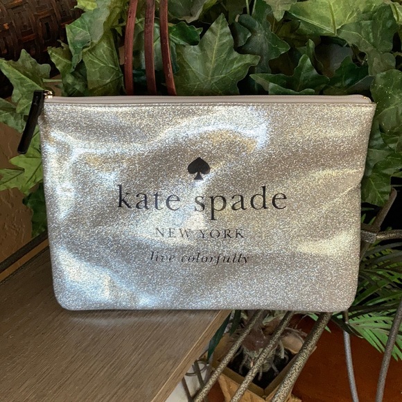kate spade Handbags - Kate Spade Cosmetic Bag